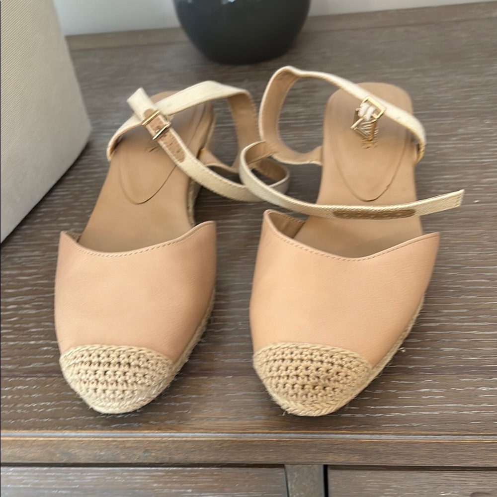 Elegant Tan Espadrille Sandals